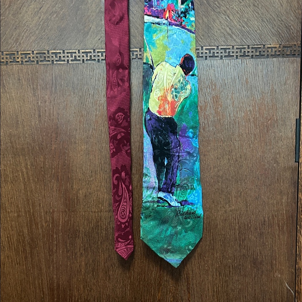 Necktie featuring artwork by Richard Wallich